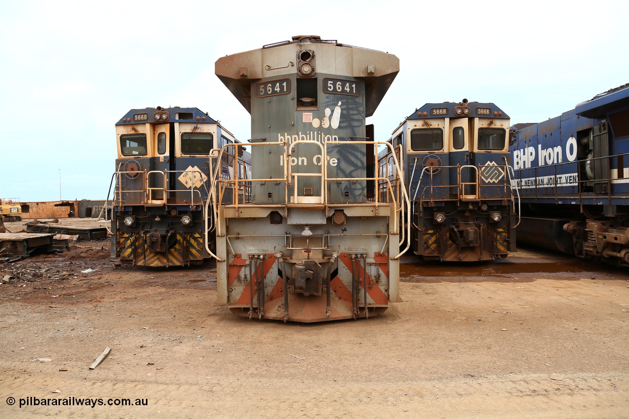 160128 00406
Wedgefield, Sims Metal Yard, rear view of Goninan rebuilt GE model CM40-8M 5641 serial 8281-06, builders no. 92-130 flanked either side by later rebuilds 5660 and 5668. Note the newer rebuilds have marker lights while 41 has none.
Keywords: 5641;Goninan;GE;CM40-8M;8281-06/92-130;rebuild;AE-Goodwin;ALCo;C636;5454;G6012-3;