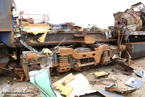 160128 00880
Wedgefield, Sims Metal Yard, view of the ALCo Hi-Ad bogie shows the external coil secondary suspension.
Keywords: 5661;Goninan;GE;CM40-8M;8412-06/94-152;rebuild;Comeng-NSW;ALCo;M636C;5488;C6084-4;