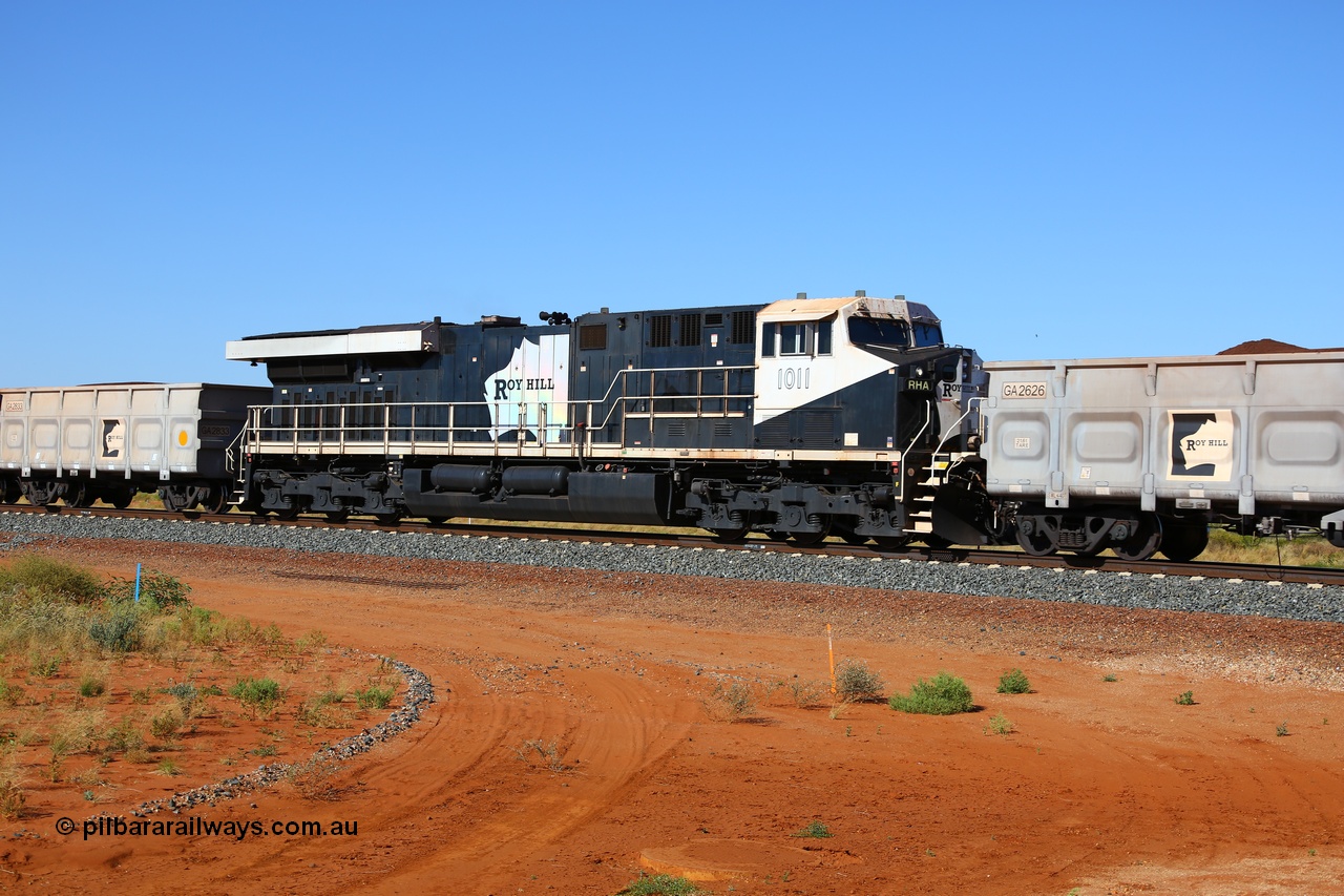 170730 0476
Boodarie, a loaded Roy Hill train crossing the Great Northern Highway grade crossing with mid-train General Electric built ES44ACi unit RHA 1011 serial 62583. 30th July 2017. [url=https://goo.gl/maps/1vWtRDuDjn22]GeoData[/url].
Keywords: RHA-class;RHA1011;62583;GE;ES44ACi;