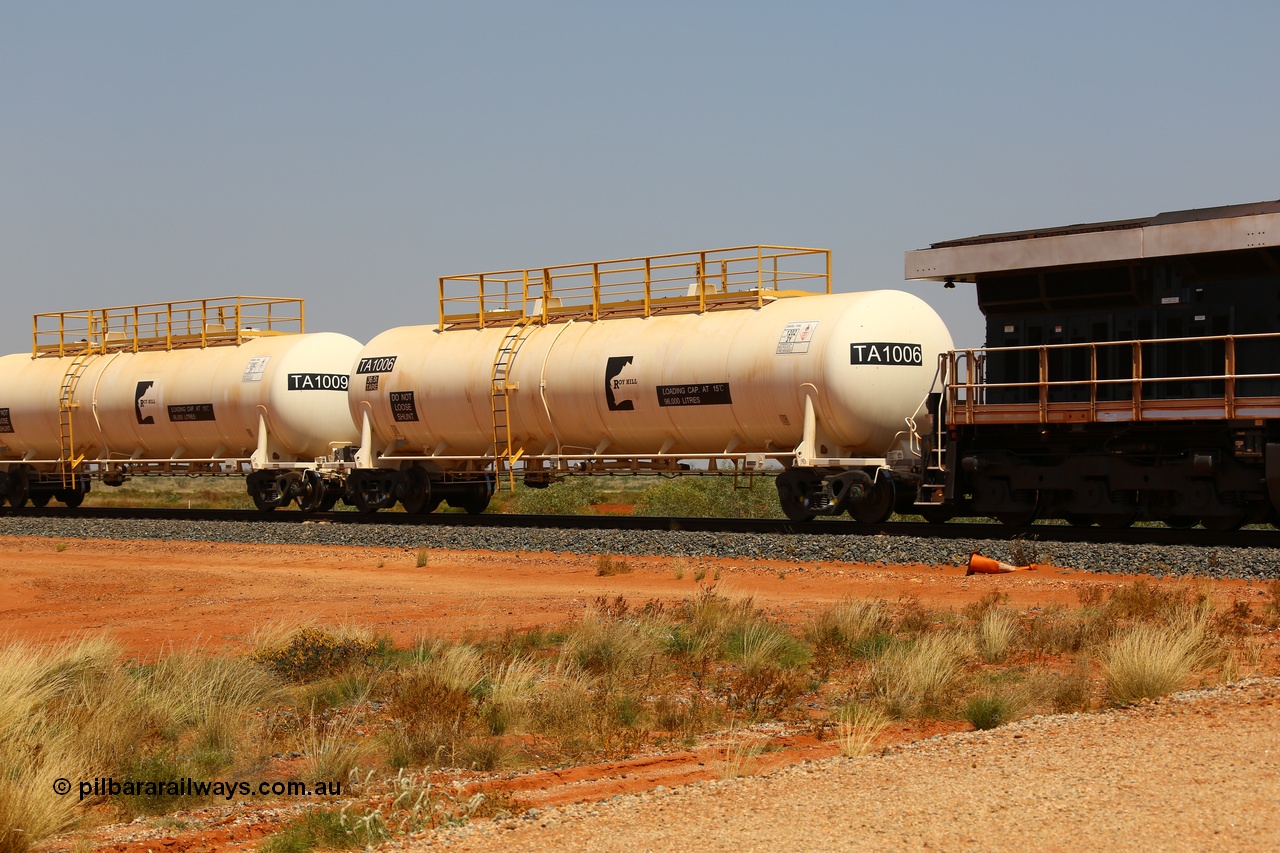 170915 0712
At the 18.2 km as part of the empty Roy Hill fuel train, TA type diesel fuel tank waggon TA 1006 built by CSR Yangtze Rolling Stock Co China with a capacity of 96000 litres. 15th September 2017. [url=https://goo.gl/maps/DR61N4rDVZy]View map here[/url].
Keywords: TA-Type;TA1006;CSR-Yangtze-Rolling-Stock-Co-China;Roy-Hill-Tank-Waggon;