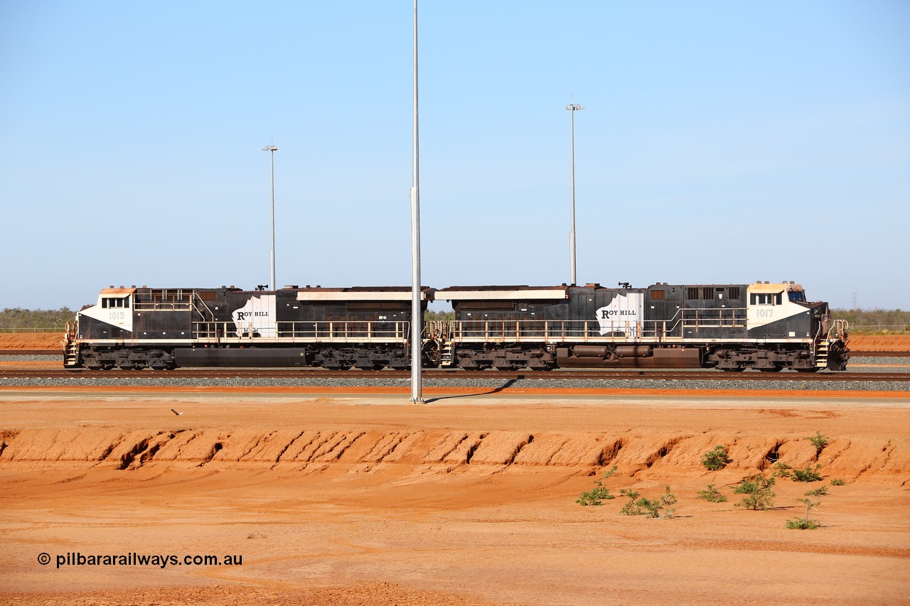 171018 0952
Tad Yard and Roy Hill's General Eclectic ES44ACi model units RHA 1017 serial number 63828 and RHA 1015 serial number 63826 idle away in between duties. These ES44ACi units were built in September 2015 at Erie Pennsylvania, USA. 18th October 2017.
Keywords: RHA-class;RHA1017;GE;ES44ACi;63828;