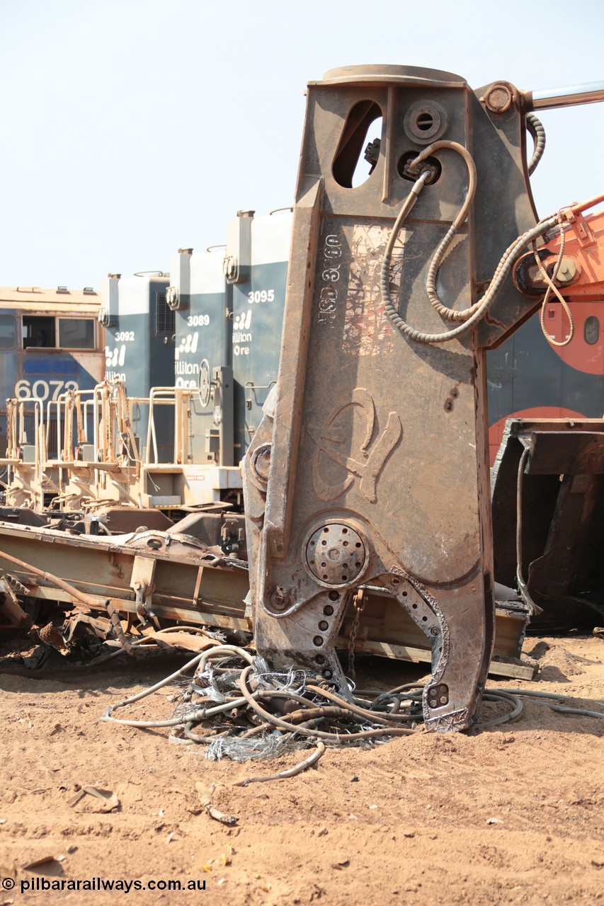 141027 5865
Wedgefield, Sell and Parker's metal recycling yard, a view of the hydraulic shears with SD40R units in the background.
