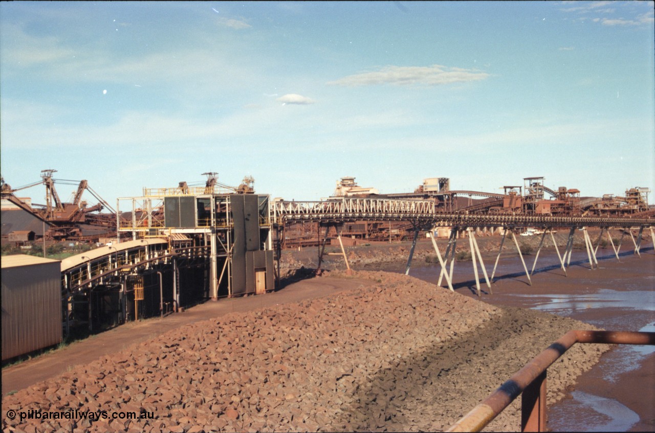 227-15
Nelson Point, view of the under harbour portal arrangement, reclaimer 3 and other bits of now removed infrastructure can be seen. [url=https://goo.gl/maps/1sLxDMF5tZu]GeoData[/url].
