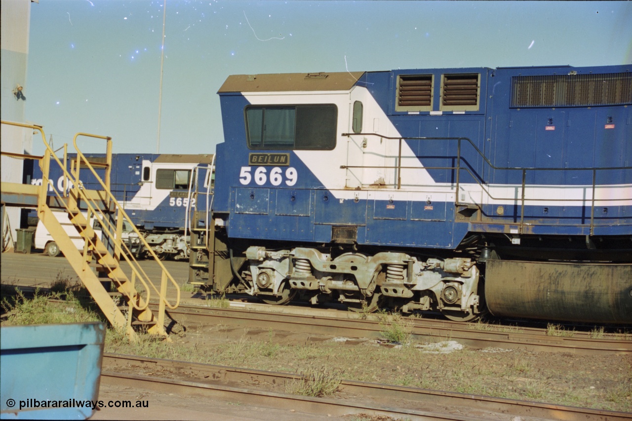 236-29
Nelson Point Loco Overhaul Shop, BHP Iron Ore's Goninan GE rebuilt CM40-8MEFI unit 5669 'Beilun' serial 8412-02 / 95-160 sits out the front awaiting attention.
Keywords: 5669;Goninan;GE;CM40-8EFI;8412-02/95-160;rebuild;Comeng-NSW;ALCo;M636C;5486;C6084-2;