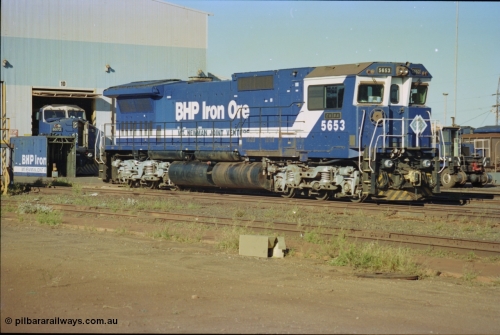 236-06
Nelson Point, Loco Overhaul Shop, BHP Dash 8 class locomotive 5653 'Chiba', a Goninan 1994 rebuild to GE CM40-8M model, serial 8412-10 / 93-144.
Keywords: 5653;Goninan;GE;CM40-8M;8412-10/93-144;rebuild;AE-Goodwin;ALCo;M636C;5484;G6061-5;