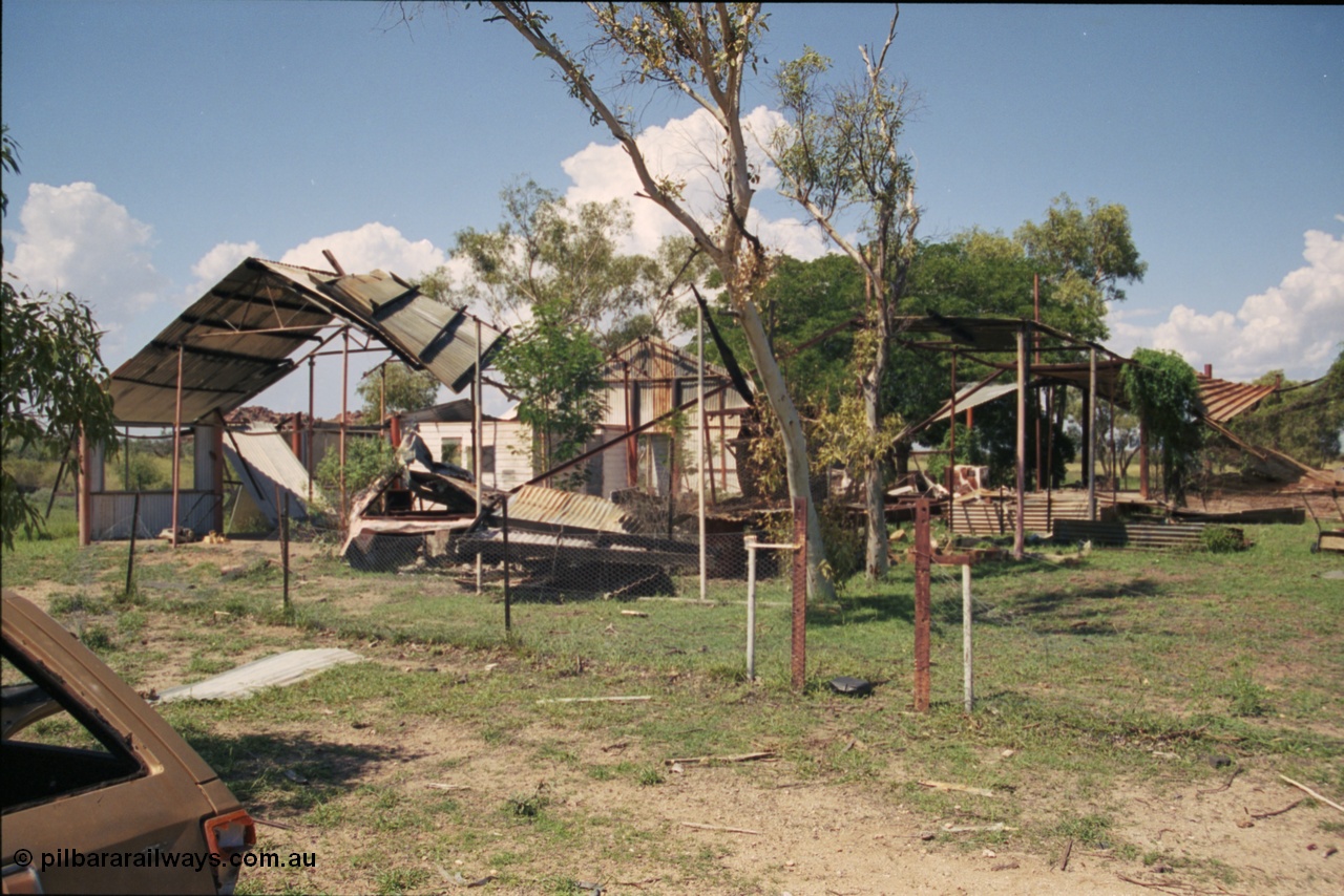 237-19
Pilga Station ruins and old buildings. [url=https://goo.gl/maps/Ujq3eztqF8Q2] Geodata [/url].
