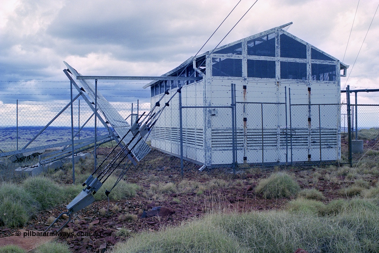 249-19
Table Hill on the Robe River railway line, a microwave radio communications site powered by solar panels. Approximate [url=https://goo.gl/maps/QPmscRiNeoYNZyME8]location[/url].
