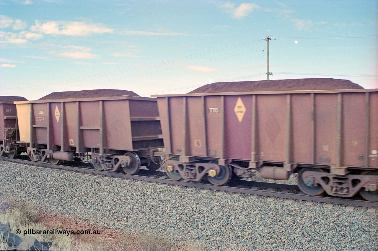 249-33
Loaded Hamersley Iron ore waggon pair National Steel USA built 5126 and Nippon Sharyo Japan built 770. Approximate [url=https://goo.gl/maps/UUfj15vTkvBaPCaw8]location[/url]. 18th December 1999.
Keywords: M-series;