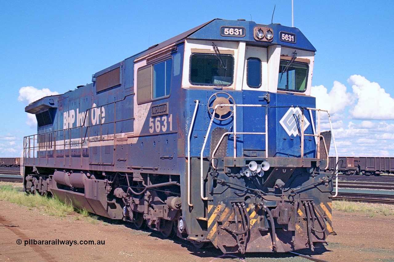 251-24
Nelson Point hard stand area, BHP's 5631 'Apollo' built new in October 1988 by Goninan as a GE CM39-8 model with serial number 5831-10 / 88-080. One of four such units built in 1988 and delivered in the Mt Newman orange livery. 22nd April 2000.
Keywords: 5631;Goninan;GE;CM39-8;5831-10/88-080;