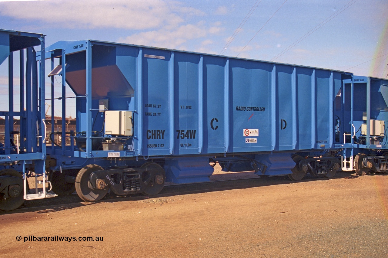 253-29
Nelson Point hard stand, CFCLA CHRY type ballast hopper waggon CHRY 754.
Keywords: CHRY-type;CHRY754;CFCLA;CRDX-type;BHP-ballast-waggon;