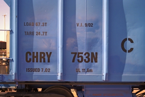 253-23
Nelson Point hard stand, CFCLA CHRY type ballast hopper waggon CHRY 753.
Keywords: CHRY-type;CHRY753;CFCLA;CRDX-type;BHP-ballast-waggon;