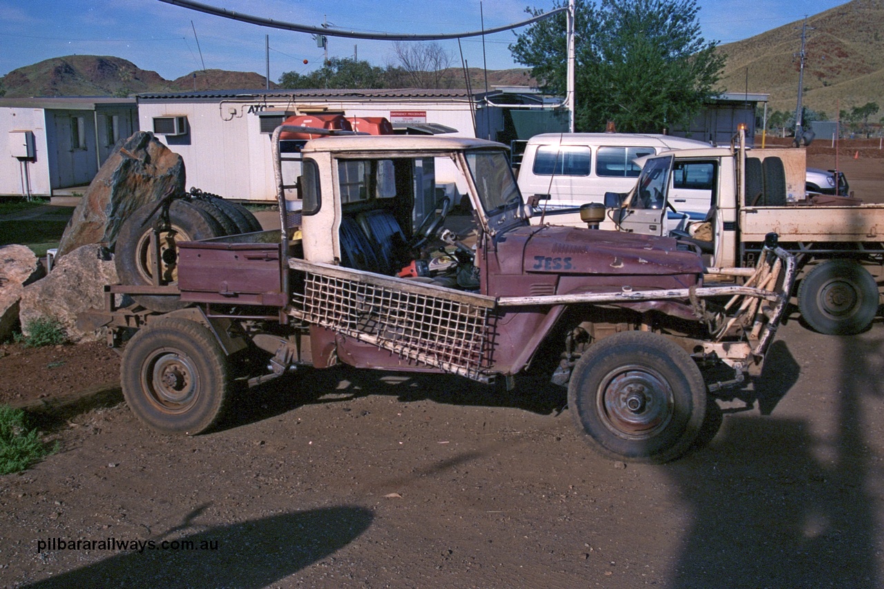 254-08
Wodgina mine site, bull buggy from a cut down FJ45 series Toyota Landcruiser from Wallareenya Station.
