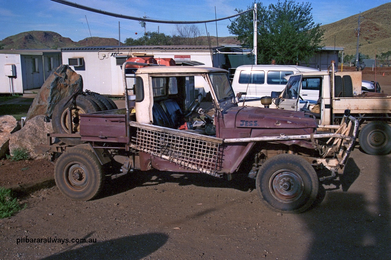 254-09
Wodgina mine site, bull buggy from a cut down FJ45 series Toyota Landcruiser from Wallareenya Station.
