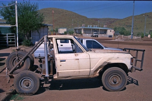 254-01
Wodgina mine site, bull buggy from a cut down 60 series Toyota Landcruiser from Wallareenya Station.
