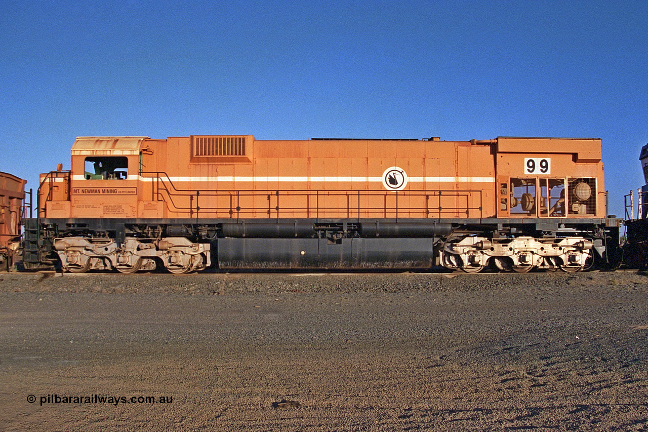 257-20
Flash Butt yard Mount Newman Mining's last in-service ALCo M636 unit 5499 serial C6096-4 built by Comeng NSW awaits its fate. Late 2021.
Keywords: 5499;Comeng-NSW;ALCo;M636;C6096-4;