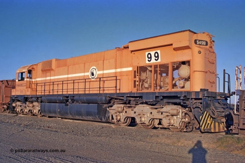 257-18
Flash Butt yard Mount Newman Mining's last in-service ALCo M636 unit 5499 serial C6096-4 built by Comeng NSW awaits its fate. Late 2001.
Keywords: 5499;Comeng-NSW;MLW-ALCo;M636;C6096-4