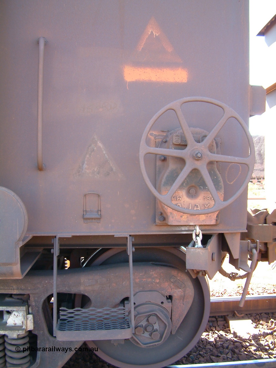 040412 143811
Nelson Point, Comeng WA built ore waggon shunters step and Ajax handbrake. 12th April 2004.
Keywords: Comeng-WA;BHP-ore-waggon;