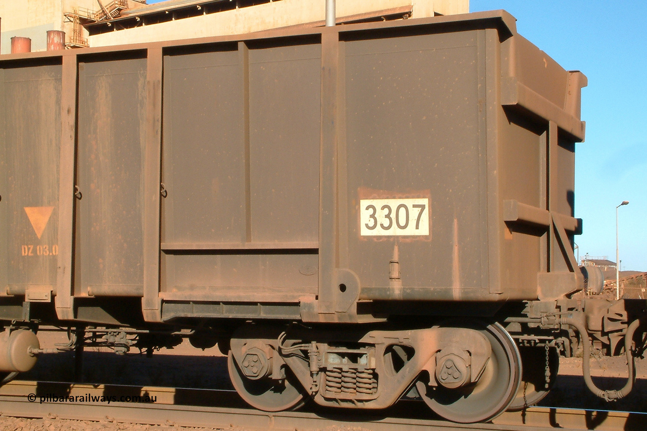 3307 Astra Vagoane 040804 155714
Nelson Point, BHP ore waggon 3307 is one of three hundred and fifty waggons built during 1988 by Astra Vagoane of Arad in Romania for Lang Hancock as part of a 'waggons for iron ore arrangement' with the then Romanian government, however only seventy-five found their way into service with BHP. August 4, 2004.
Keywords: 3307;Astra-Vagoane-Arad-Romania;BHP-ore-waggon;