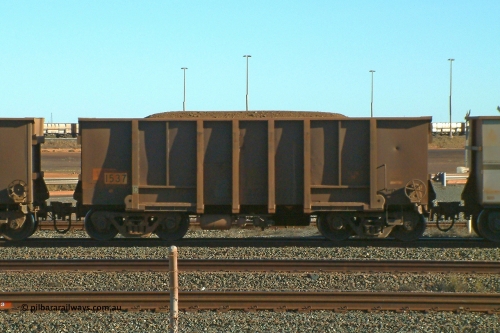 1537 Comeng 040809 161434
Nelson Point, loaded BHP Iron Ore waggon 1537, a Comeng WA build from batch of 288 built in late 1974. August 15, 2004.
Keywords: 1537;Comeng-WA;BHP-ore-waggon;