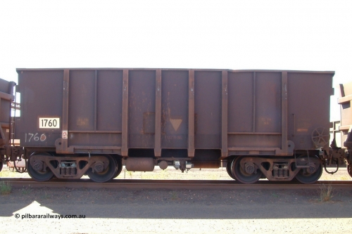 1760 Comeng 040412 143532
Nelson Point, Comeng WA built ore waggon 1760 one of 288 waggons built in 1974. 12th April 2004.
Keywords: 1760;Comeng-WA;BHP-ore-waggon;