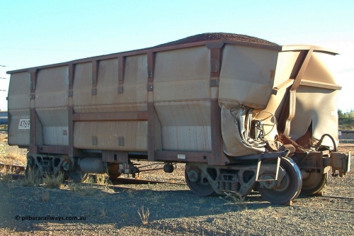4769 UG 040627 075316
Nelson Point, damaged BHP Iron Ore waggon 4769, a United Goninan Golynx build from September 2003 with serial number 950115-050. The indexing arm on Car Dumper 3 has damaged the waggon. June 27, 2004.
Keywords: 4769;United-Goninan-WA;BHP-ore-waggon