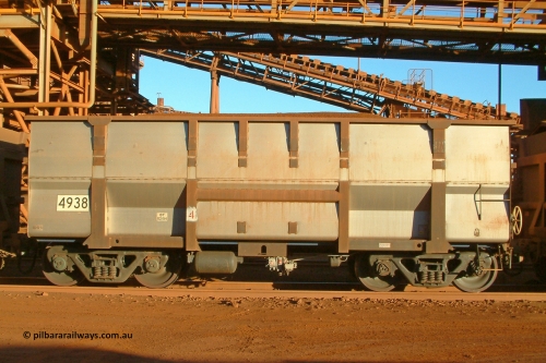 4938 UG 040815 170414
Nelson Point, loaded BHP Iron Ore waggon 4938, a United Goninan Golynx build from February 2004. 4938 is part of the third rake with serial number 950119-099. August 15, 2004.
Keywords: 4938;United-Goninan-WA;BHP-ore-waggon;