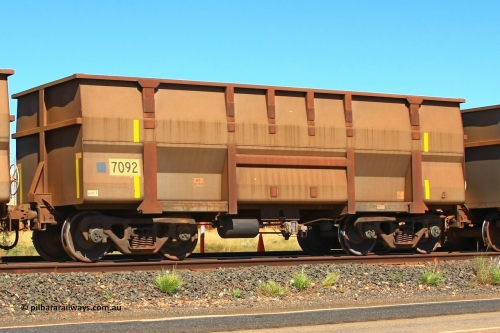 7092 UG 110414 0145
Boodarie, empty BHP Iron Ore waggon 7092, a Golynx build by Goninan WA from January 2010. The 5Cr12Ti decal is the type of steel the body is made of. April 14, 2011.
Keywords: 7092;United-Goninan-WA;BHP-ore-waggon;
