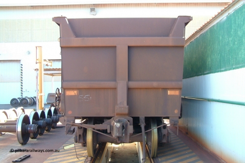 Comeng 040412 144343
Nelson Point, Comeng WA built ore waggon handbrake end view. 12th April 2004.
Keywords: Comeng-WA;BHP-ore-waggon;