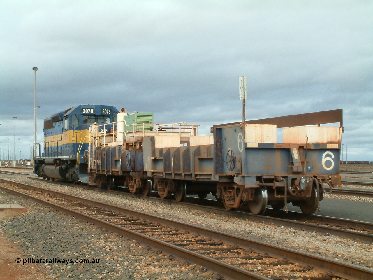 040530 143906
Nelson Point, compressor waggon set No. 6, made from a pair of cut down Magor USA built 91 ton ore waggons, originally ex Oroville Dam, California.
