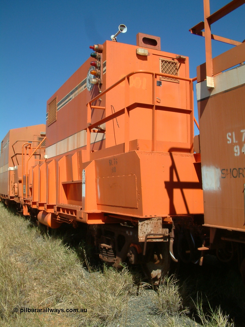 040806 102956
Flash Butt yard, heavily modified Magor USA built ex-Oroville Dam ore waggon 661, seen here modified for LocoTrol service and testing.
Keywords: Magor-USA;