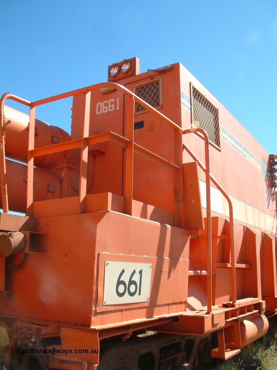 040806 103206
Flash Butt yard, heavily modified Magor USA built ex-Oroville Dam ore waggon 661, seen here modified for LocoTrol service and testing.
Keywords: Magor-USA;