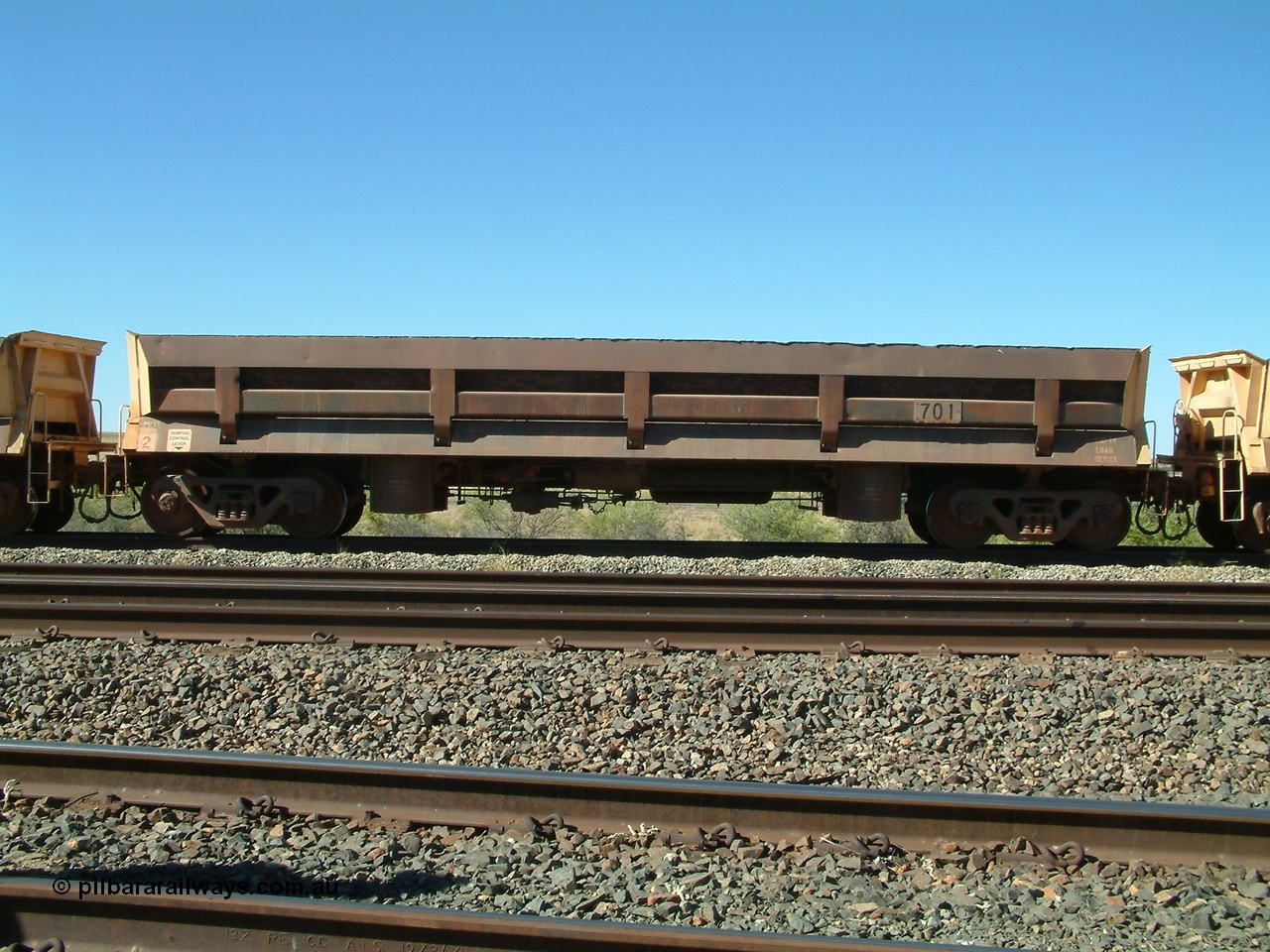 040810 144930
Shaw Siding backtrack, built by Difco Ohio USA in 1971, long side dump waggon 701, one of four such waggons built for Mt Newman.
Keywords: Difco-Ohio-USA;BHP-ballast-waggon;