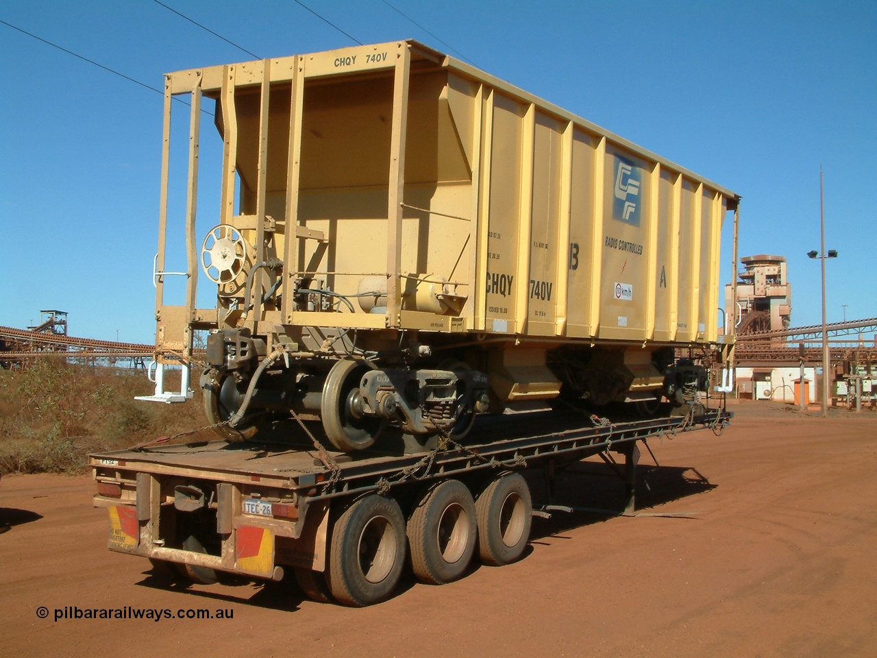 040814 092238
Nelson Point, CFCLA ballast waggon CHQY type 740 just being delivered to BHP Iron Ore as part of the Rail PACE project.
Keywords: CHQY-type;CHQY740;CFCLA;CRDX-type;BHP-ballast-waggon;