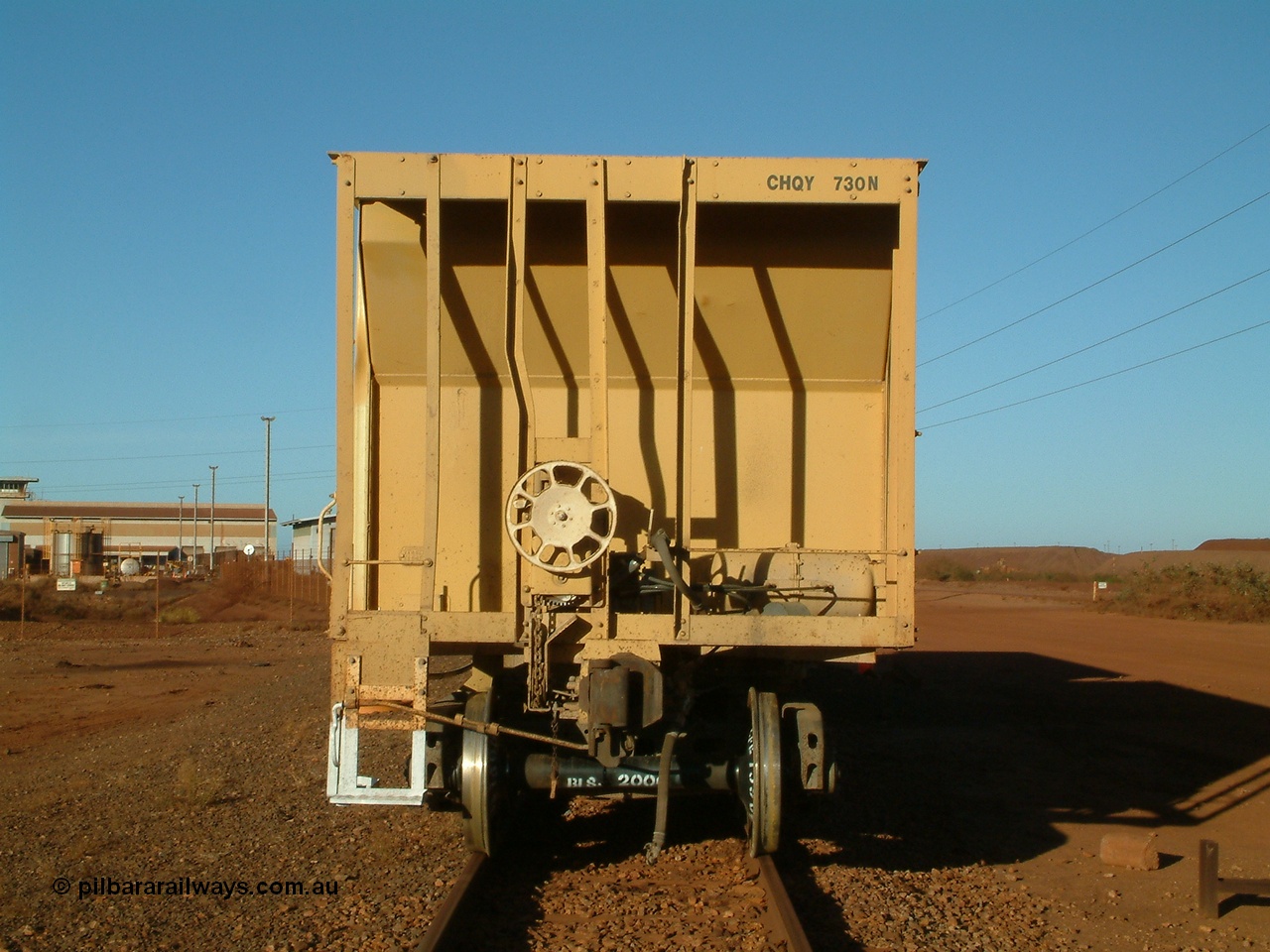 040815 164812
Nelson Point, CFCLA ballast waggon CHQY type 730, view from handbrake end.
Keywords: CHQY-type;CHQY730;CFCLA;CRDX-type;BHP-ballast-waggon;