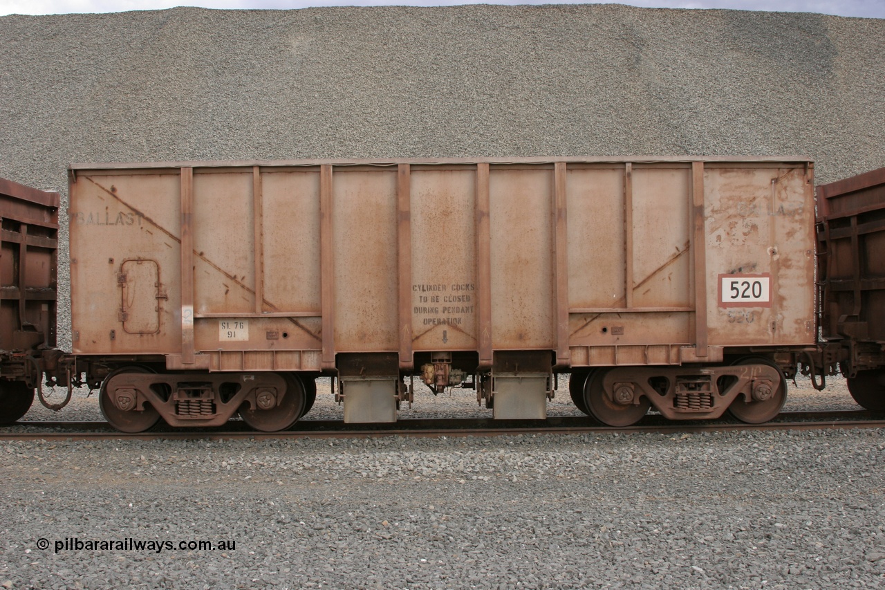 050412 0756
Quarry 8, Shaw Siding area. Side view of 1963 built Magor USA ballast waggon 520.
Keywords: Magor-USA;BHP-ballast-waggon;