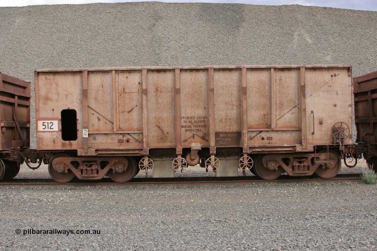 050412 0758
Quarry 8, Shaw Siding area. Side view of 1963 built Magor USA ballast waggon 512.
Keywords: Magor-USA;BHP-ballast-waggon;