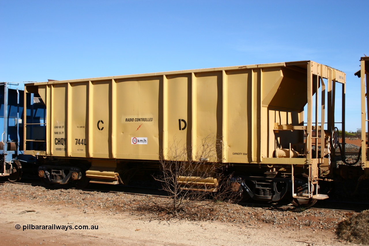 050518 2080
Flash Butt yard, CFCLA hire ballast waggon CHQY type CHQY 744.
Keywords: CHQY-type;CHQY744;CFCLA;CRDX-type;BHP-ballast-waggon;