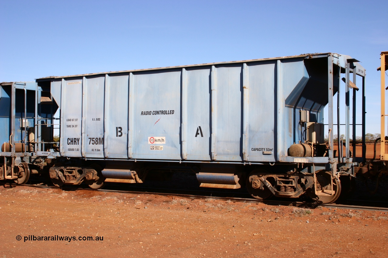 050518 2094
Flash Butt yard, CFCLA hire ballast waggon CHRY type CHRY 758.
Keywords: CHRY-type;CHRY758;CFCLA;CRDX-type;BHP-ballast-waggon;