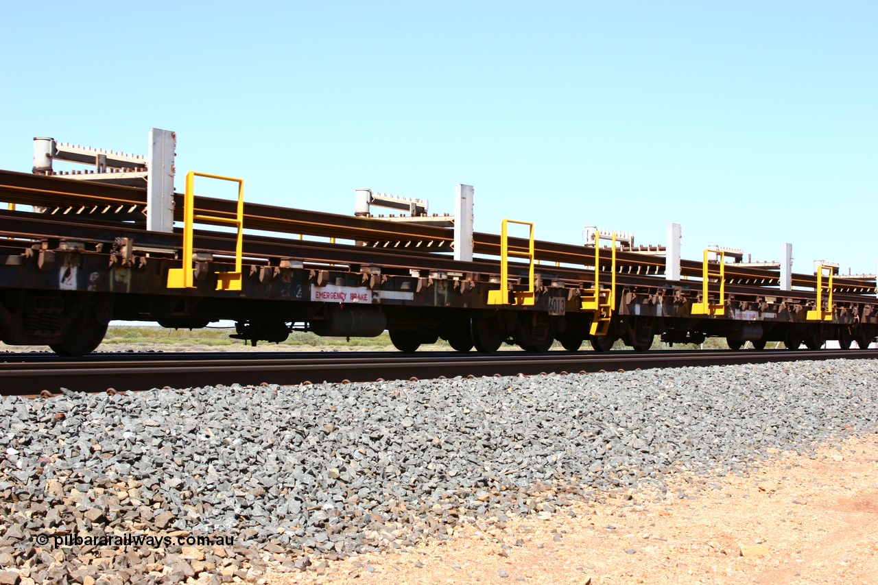 050525 2987
Mooka Siding, rail recovery and transport train flat waggon #19, 6013, built by Scotts of Ipswich Qld in 1970.
Keywords: Scotts-Qld;BHP-rail-train;