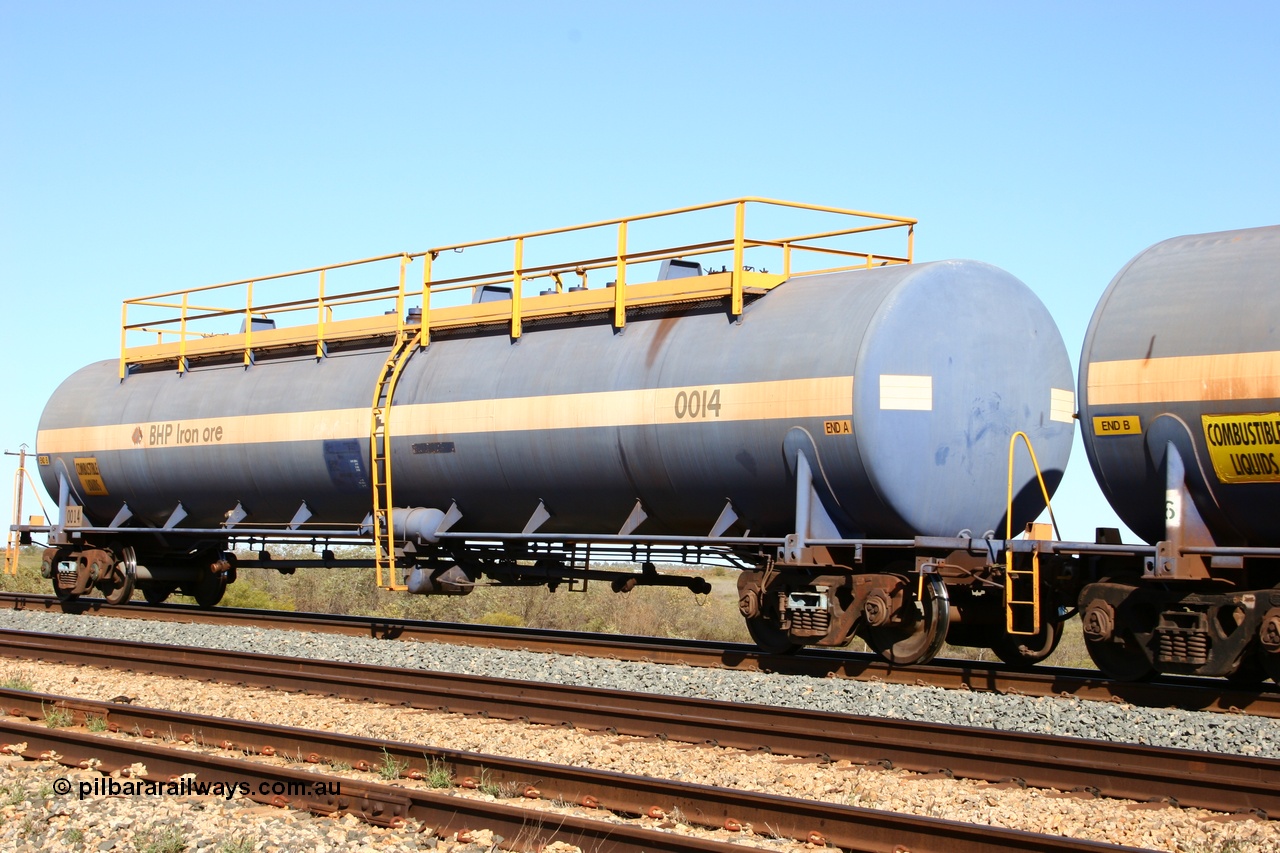 050704 3992
Bing Siding, empty 116 kL Comeng WA built tank waggon 0014 from 1974-5, one of six such tank waggons.
Keywords: Comeng-WA;BHP-tank-waggon;