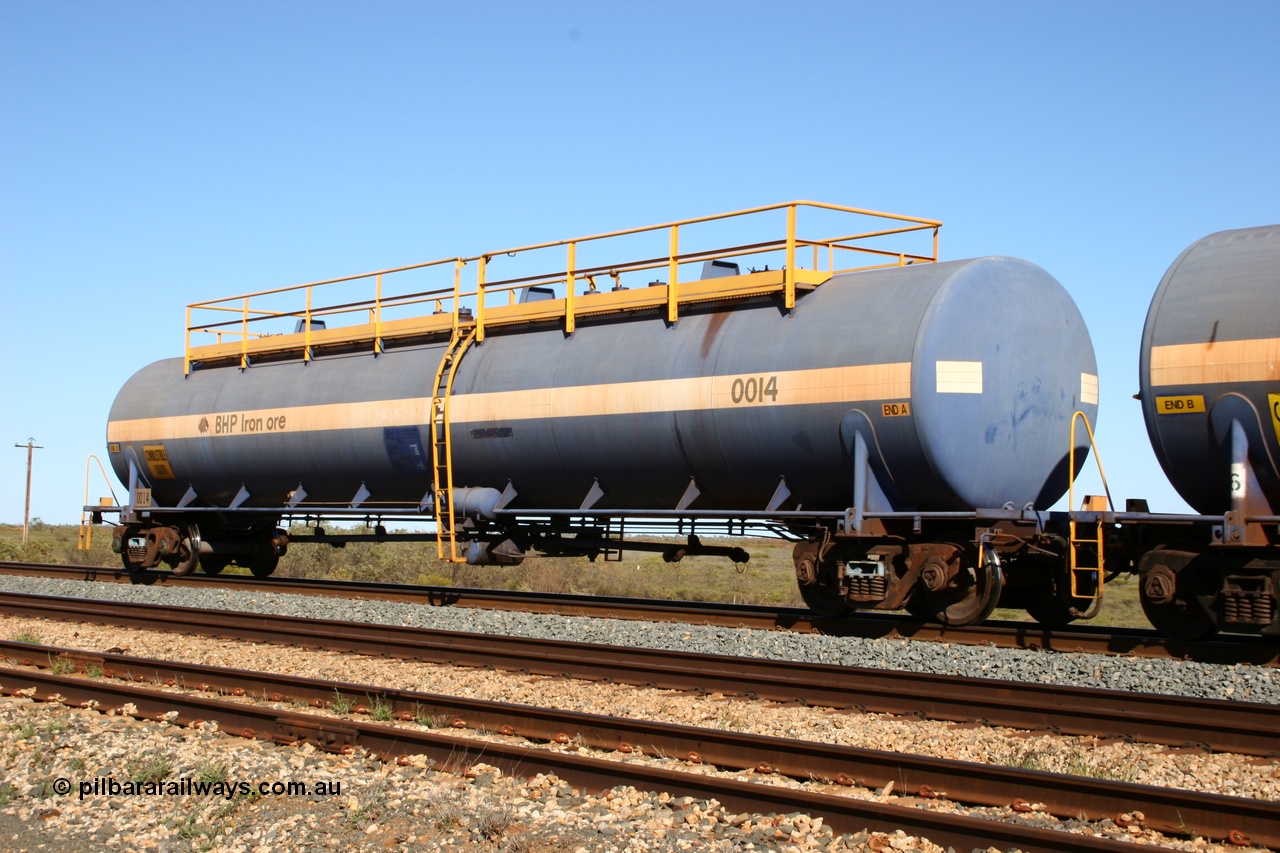 050704 3993
Bing Siding, empty 116 kL Comeng WA built tank waggon 0014 from 1974-5, one of six such tank waggons.
Keywords: Comeng-WA;BHP-tank-waggon;