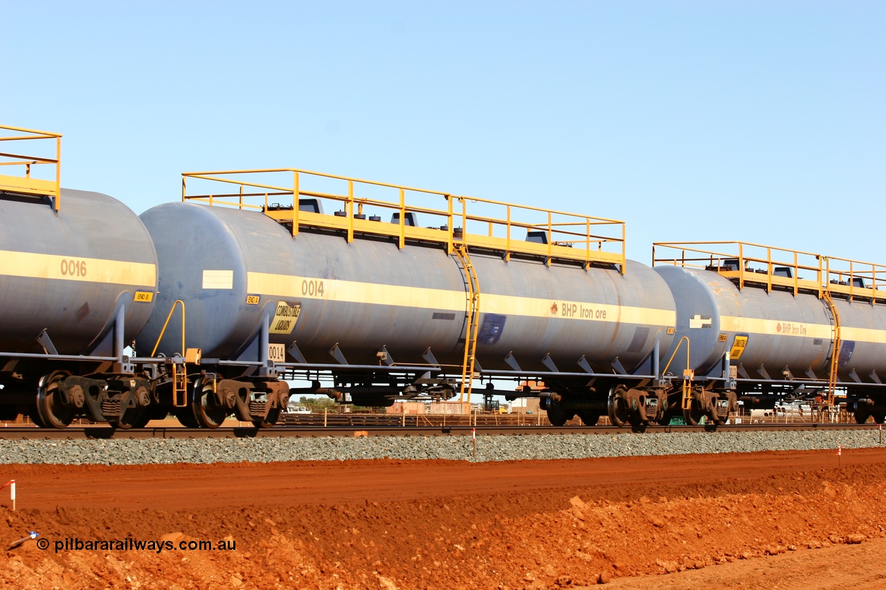 050724 4312
Bing Siding, empty 116 kL Comeng WA built tank waggon 0014 from 1974-5, one of six such tank waggons.
Keywords: Comeng-WA;BHP-tank-waggon;