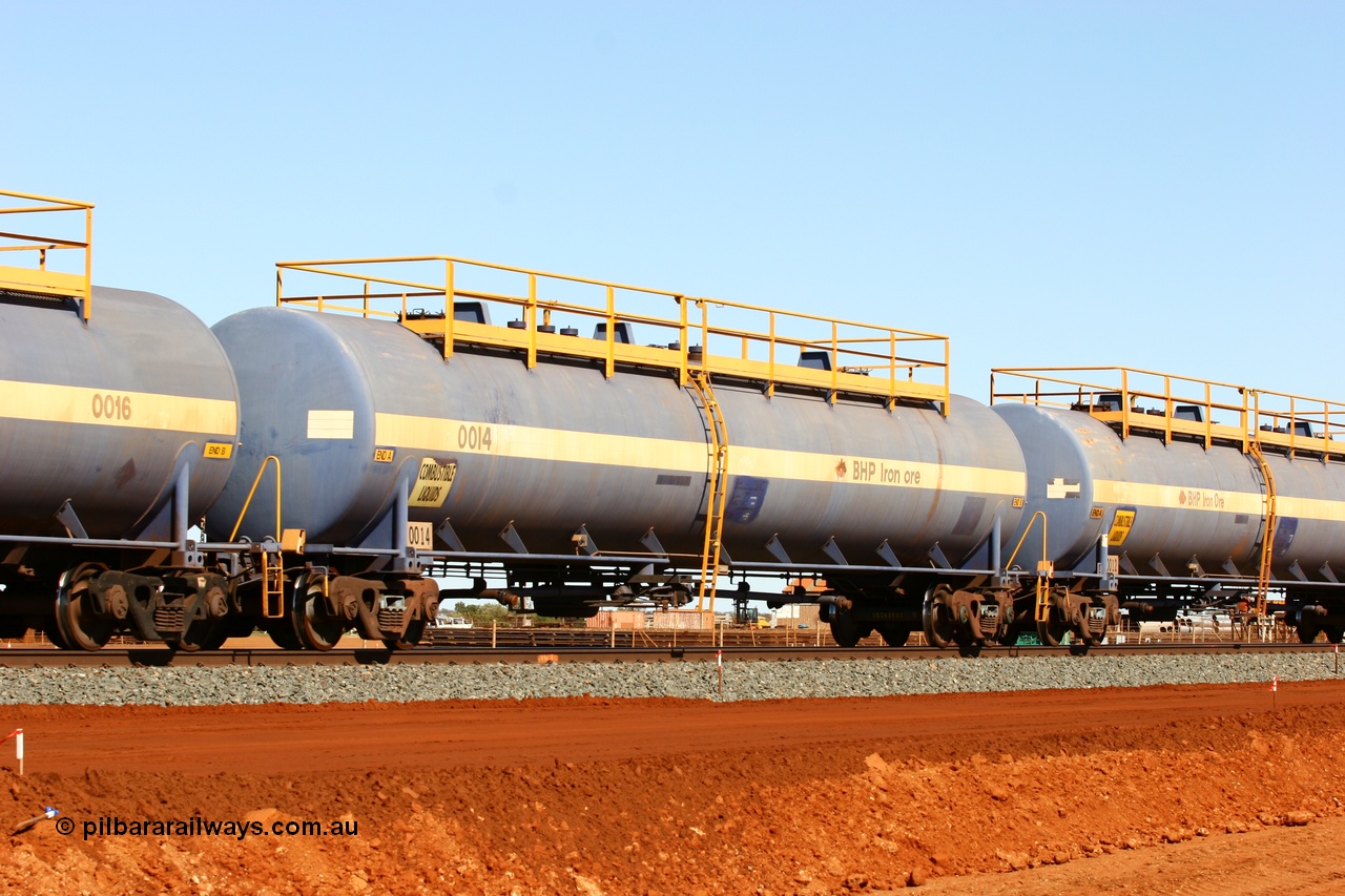 050724 4312
Bing Siding, empty 116 kL Comeng WA built tank waggon 0014 from 1974-5, one of six such tank waggons.
Keywords: Comeng-WA;BHP-tank-waggon;