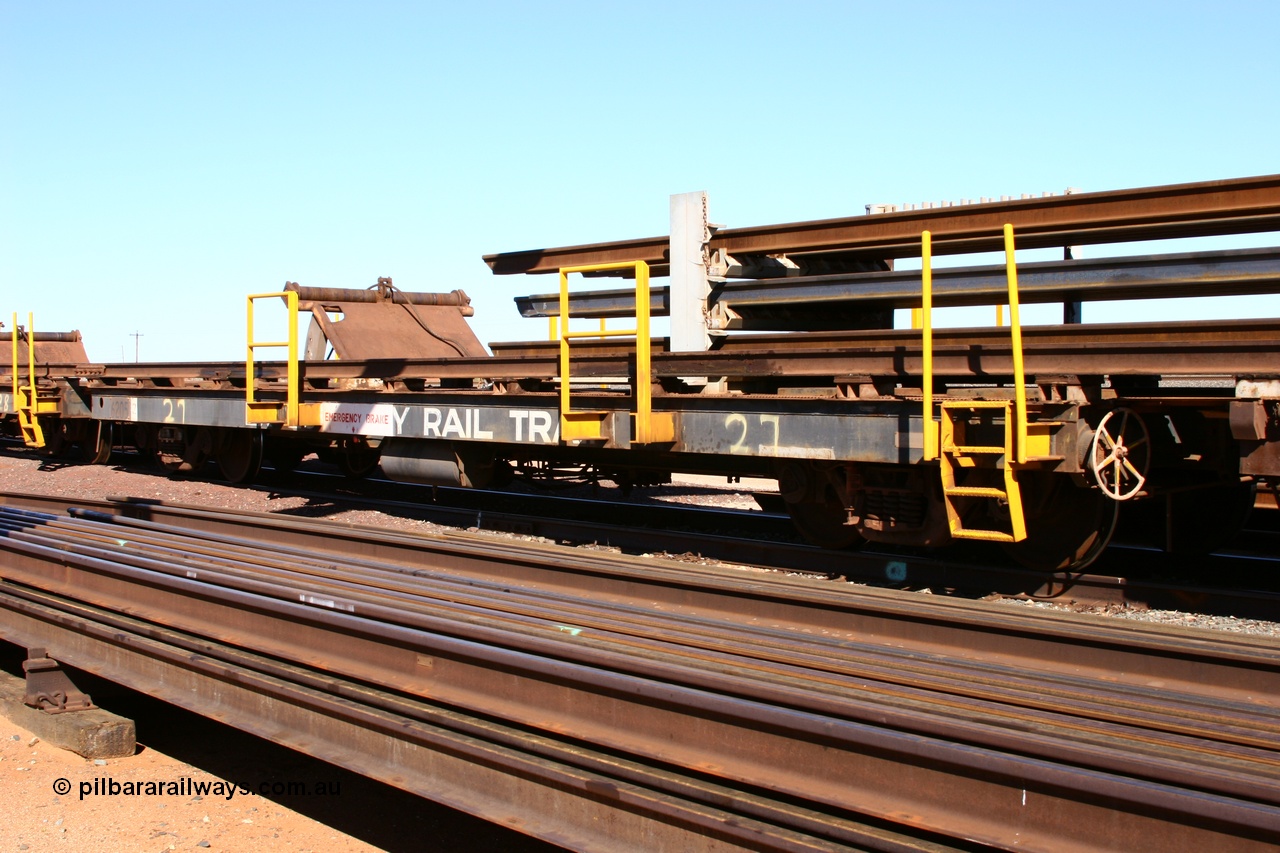 050801 4769
Flash Butt yard, rail recovery and transport train flat waggon #27, third lead off waggon, 6205, built by Comeng WA in January 1977 under order no. 07-M-282 RY.
Keywords: Comeng-WA;BHP-rail-train;