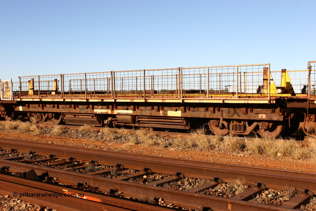 060429 3729
Flash Butt yard, Pony re-laying waggon, built for Mt Newman Mining on the 24th September 1970 by Scotts of Ipswich, one of a batch of nine, one of a batch of nine in the series 6005-6013.
Keywords: BHP-pony-waggon;Scotts-Qld;