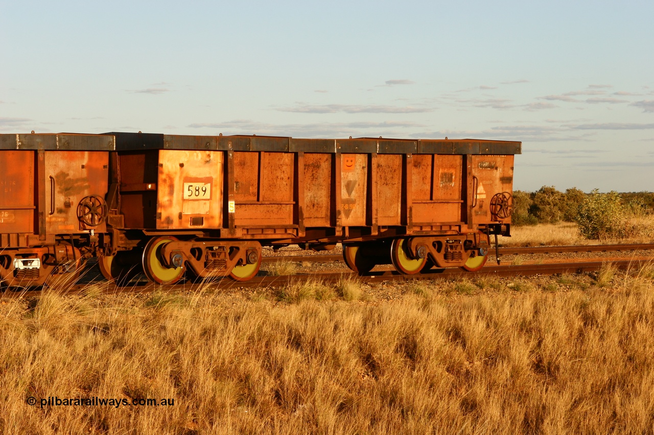 060618 6218
Flash Butt yard, modified original Magor USA built Oroville waggon 589, cut down and covered for use as indexing waggon at Finucane Island car dumpers, note the original ODCX marking visible.
Keywords: Magor-USA;Oroville;BHP-index-waggon;