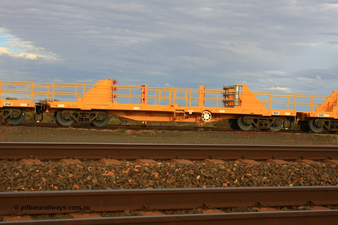 100717 0657
Flash Butt yard, new rail stock carrier waggon 6041, built by Gemco Rail in late 2009-10 with Barber bogies.
Keywords: Gemco-Rail-WA;BHP-rail-train;