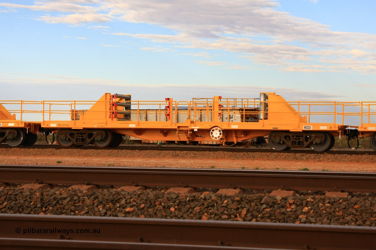 100717 0664
Flash Butt yard, new rail stock carrier waggon 6023, built by Gemco Rail in late 2009-10 with Barber bogies.
Keywords: Gemco-Rail-WA;BHP-rail-train;