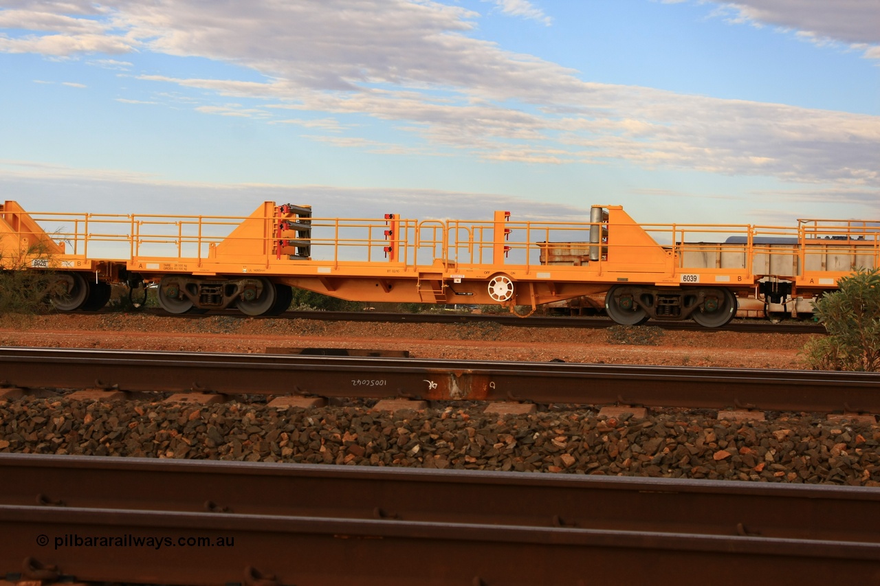 100717 0667
Flash Butt yard, new rail stock carrier waggon 6039, built by Gemco Rail in late 2009-10 with Barber bogies.
Keywords: Gemco-Rail-WA;BHP-rail-train;