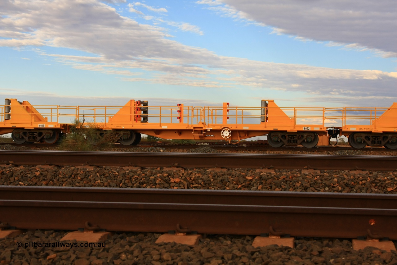 100717 0677
Flash Butt yard, new rail stock carrier waggon 6022, built by Gemco Rail in late 2009-10 with Barber bogies.
Keywords: Gemco-Rail-WA;BHP-rail-train;